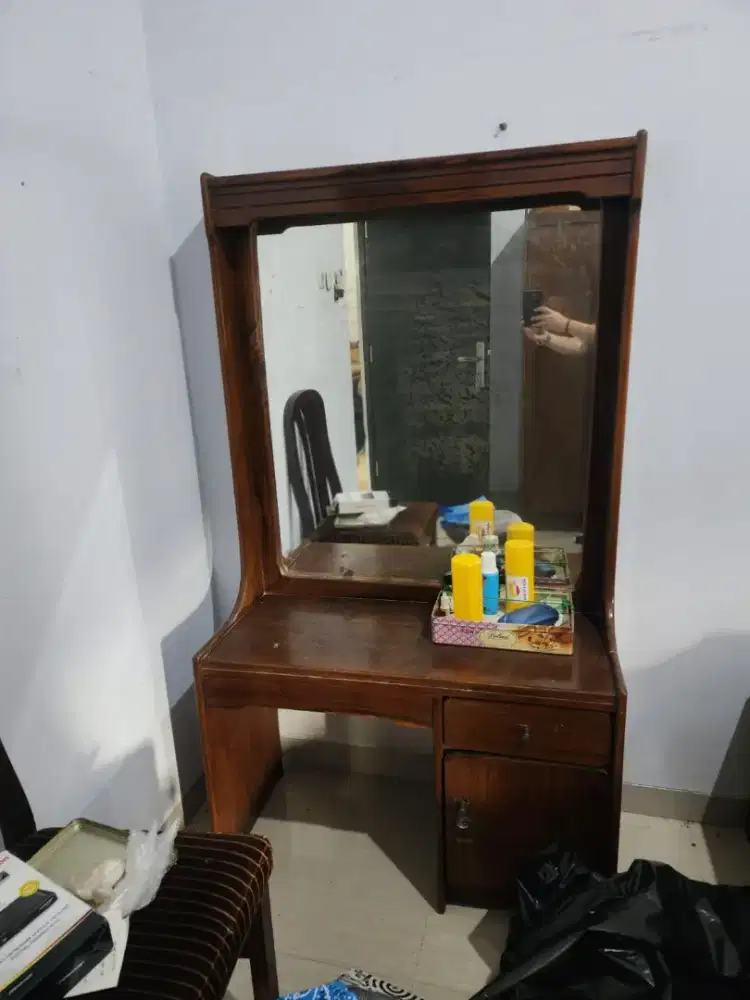 Furniture lemari dipan meja rias sofa ruang tamu KAYU JATI