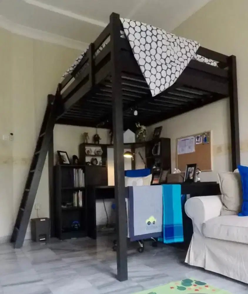 Bunk Bed Ikea Brand 2 unit