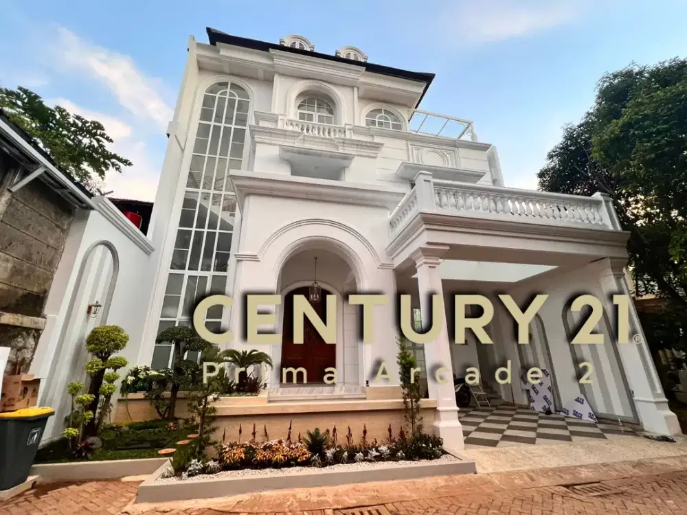 Dijual Rumah Mewah 3 Lantai Dalam Cluster Fully Furnished Lokasi Strategis Dekat Fresh Market Bintaro di Discovery Bintaro Tangsel Rn-11616