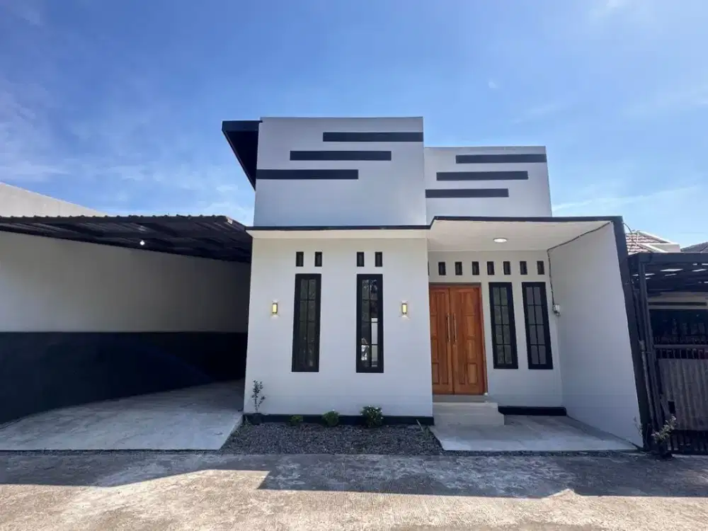 Rumah Cantik Siap Huni Hanya 7 Menit ke Stadion Maguwoharjo - Akses Jalan Cor 5 Meter Mobil Simpangan Lancar