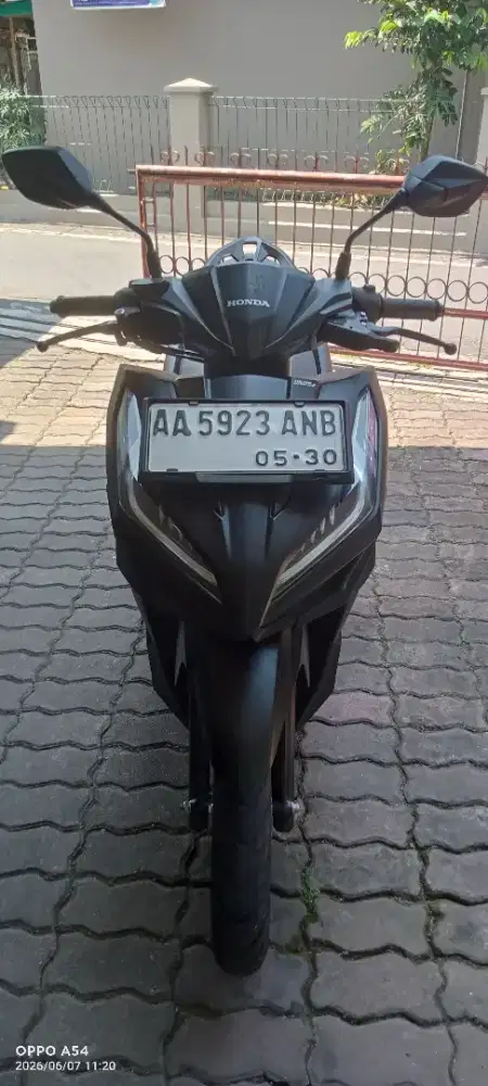 Vario 125 CBS ISS