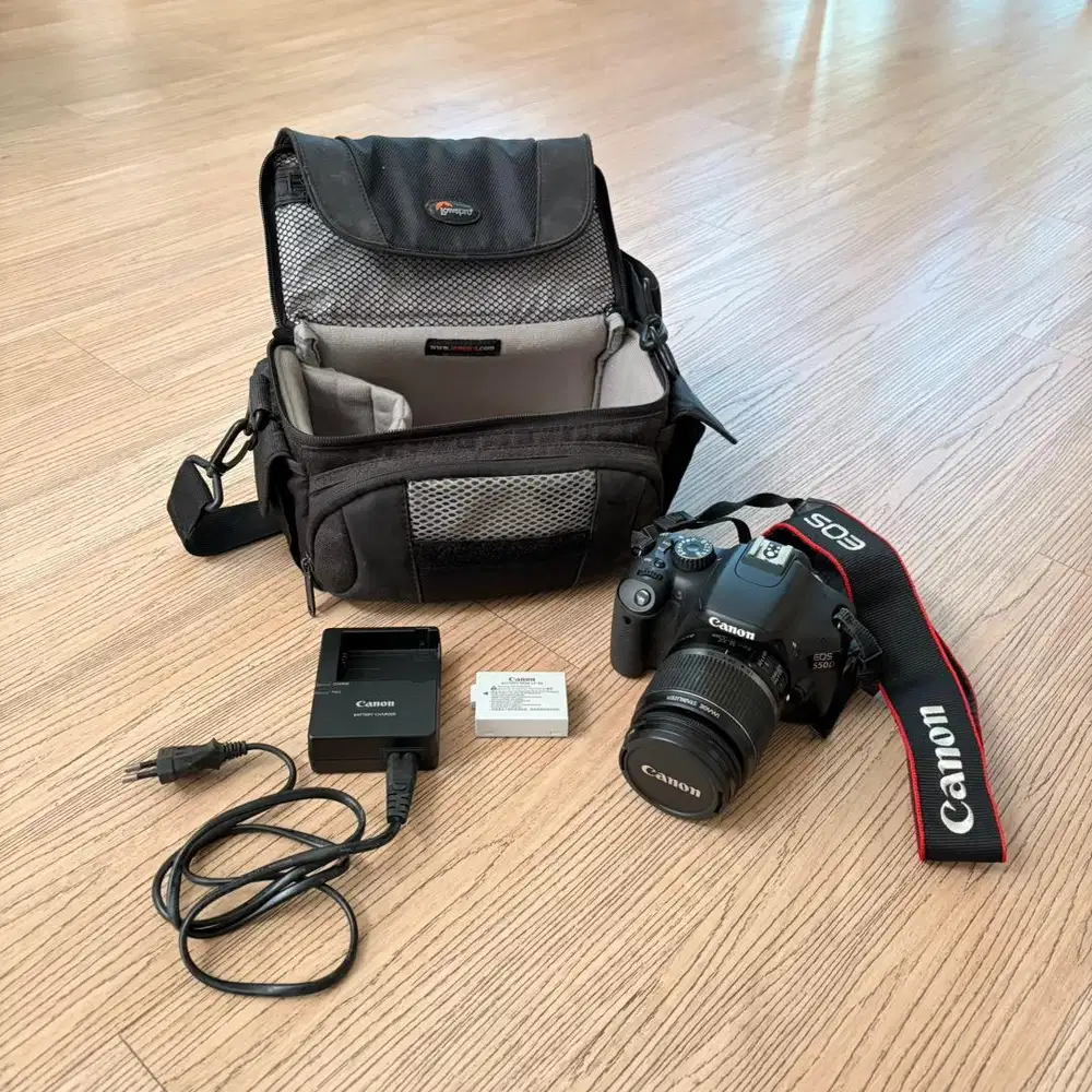 Kamera Canon EOS 550D