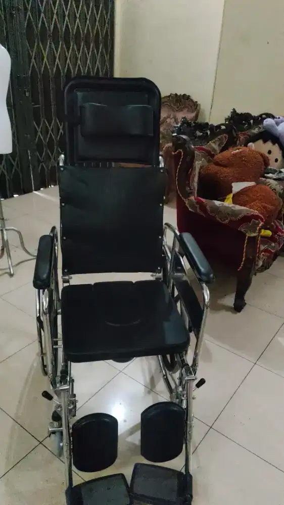 kursi roda GEA medical second