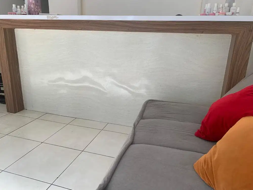 Meja resepsionist kualitas bagus