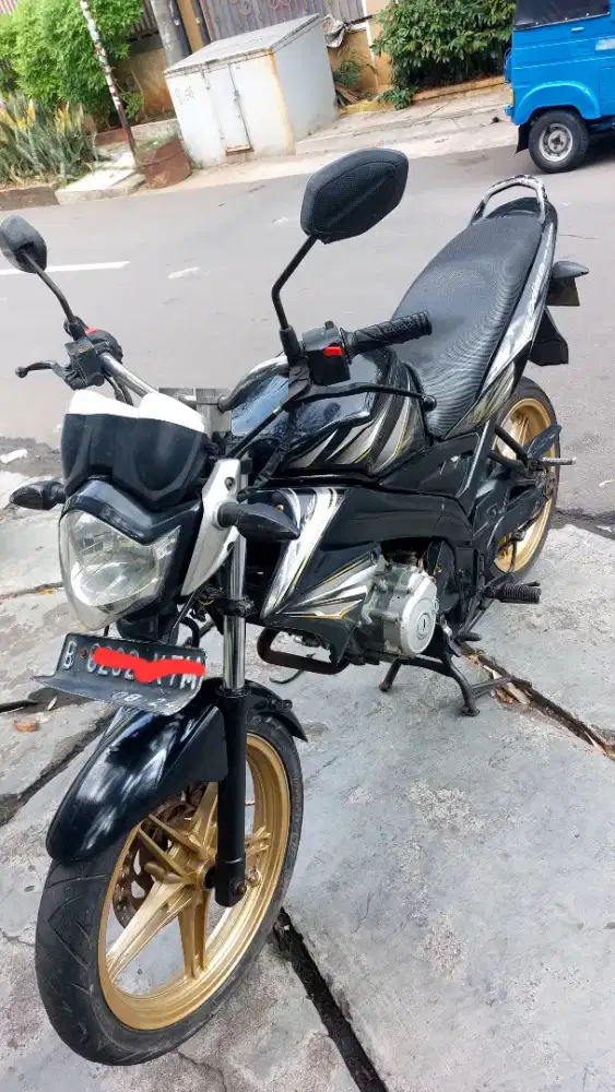 DIJUAL YAMAHA  VIXION