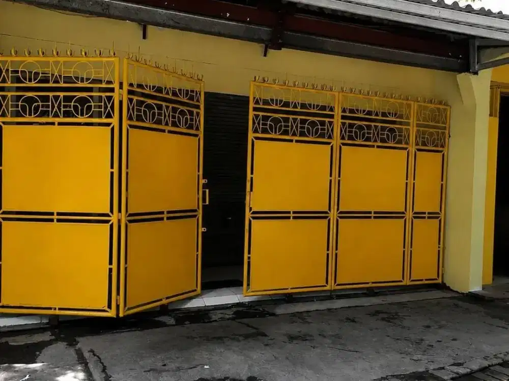 rumah usaha Raya Manyar cocok utk usaha