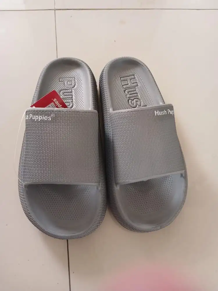 Sendal Unisex Hush Puppies