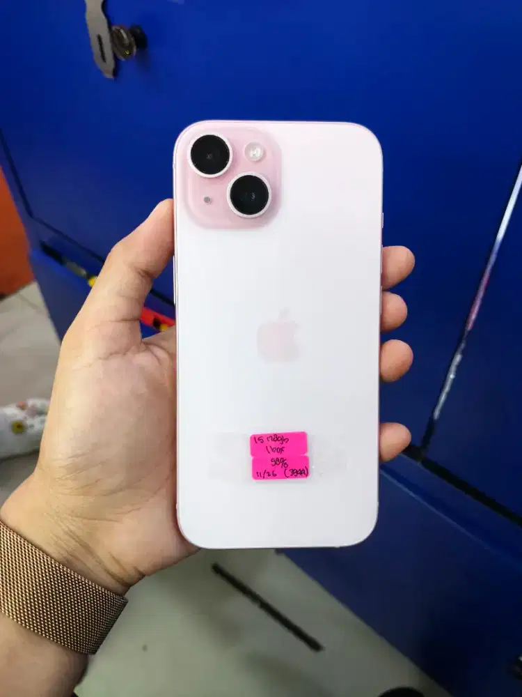 Seken iphone 15 128gb Garansi On November 2026