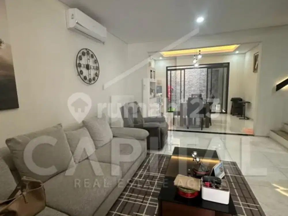 Jual Rumah Cakep 2 Lantai Siap Huni di Kota Baru Parahyangan