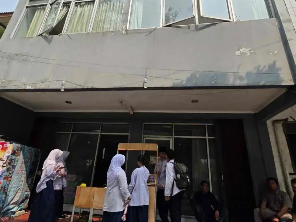 Ruko 2 LT Siap Pakai Dijual Dibawah NJOP Lokasi Strategis Pusat Kota di  Mampang Jaksel
