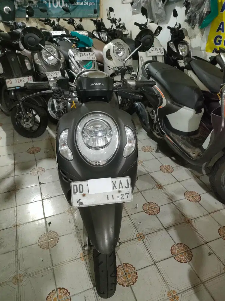 Honda Scoopy 2022 cokelat