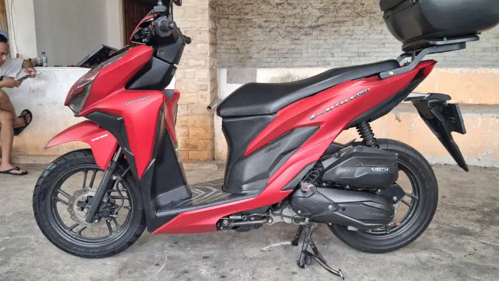 (B) Honda Vario 150 CBS ISS Tahun 2021