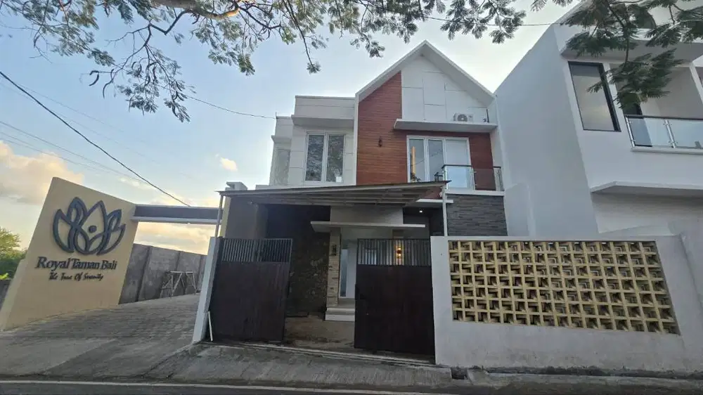 DI JUAL VILLA AREA NUSA DUA BALI DEKAT DENGAN PINTU TOL BALI