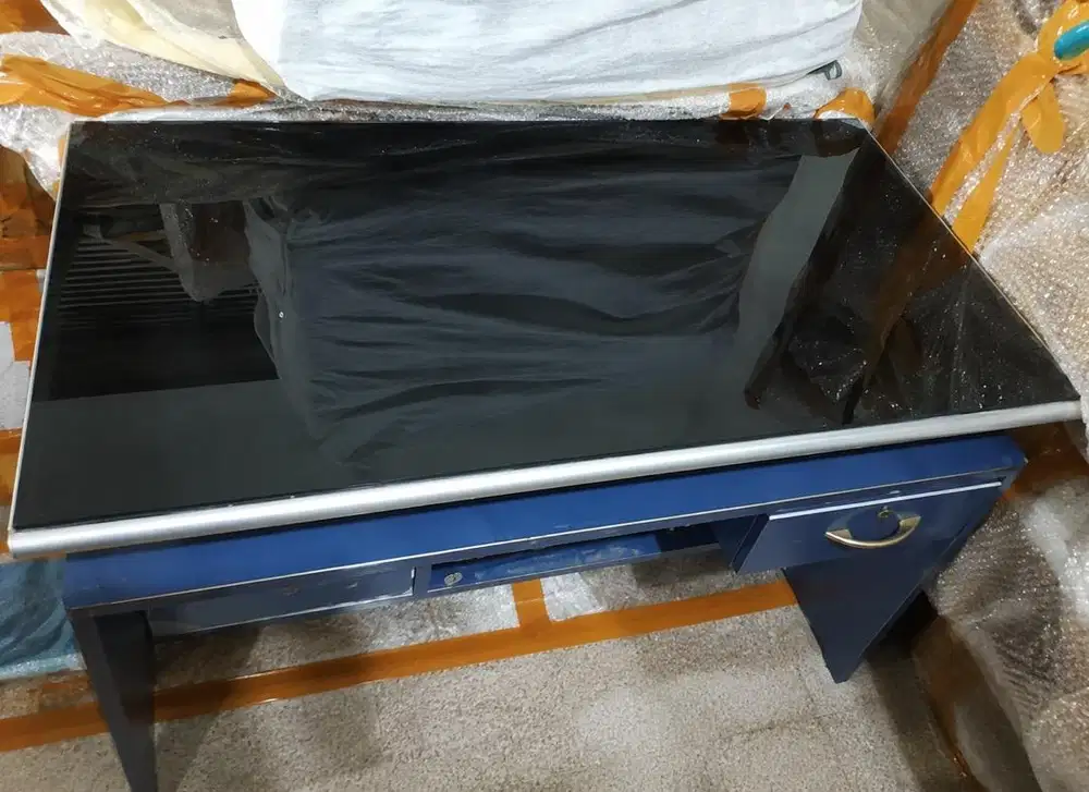Meja Kerja / Meja TV Ruang Tamu(Second)
