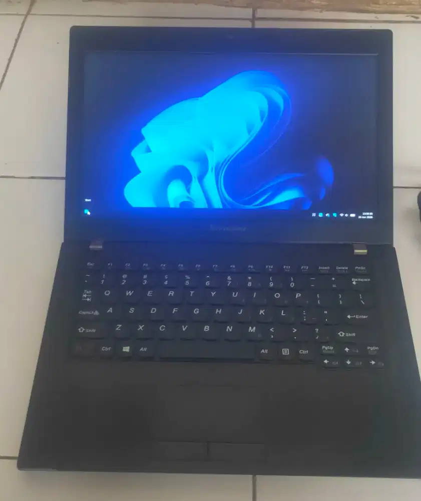 Laptop Lenovo K2450