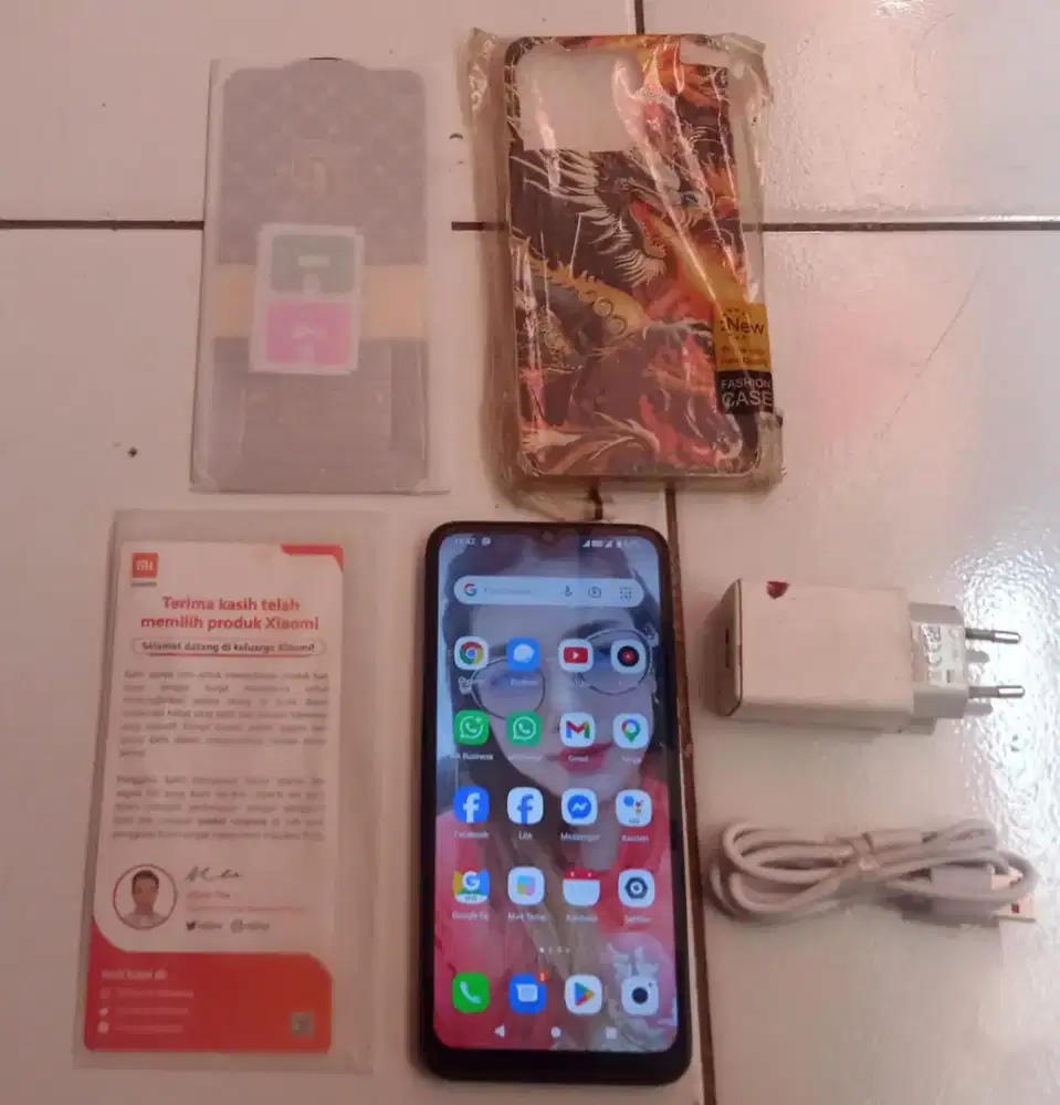 REDMI A2 (2023)
Ram 5GB (3gb+2gb) Rom 32gb
Black Edition 
Kel