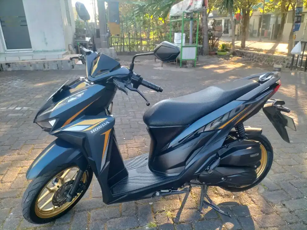 Honda Vario 125 SE th 2022 N Batu mulus bisa TT