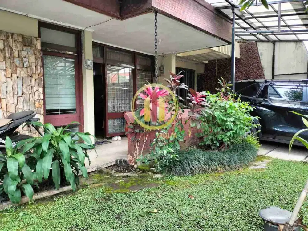 Rumah di Sukaluyu Cikutra Pahlawan Dekat Gedung Sate