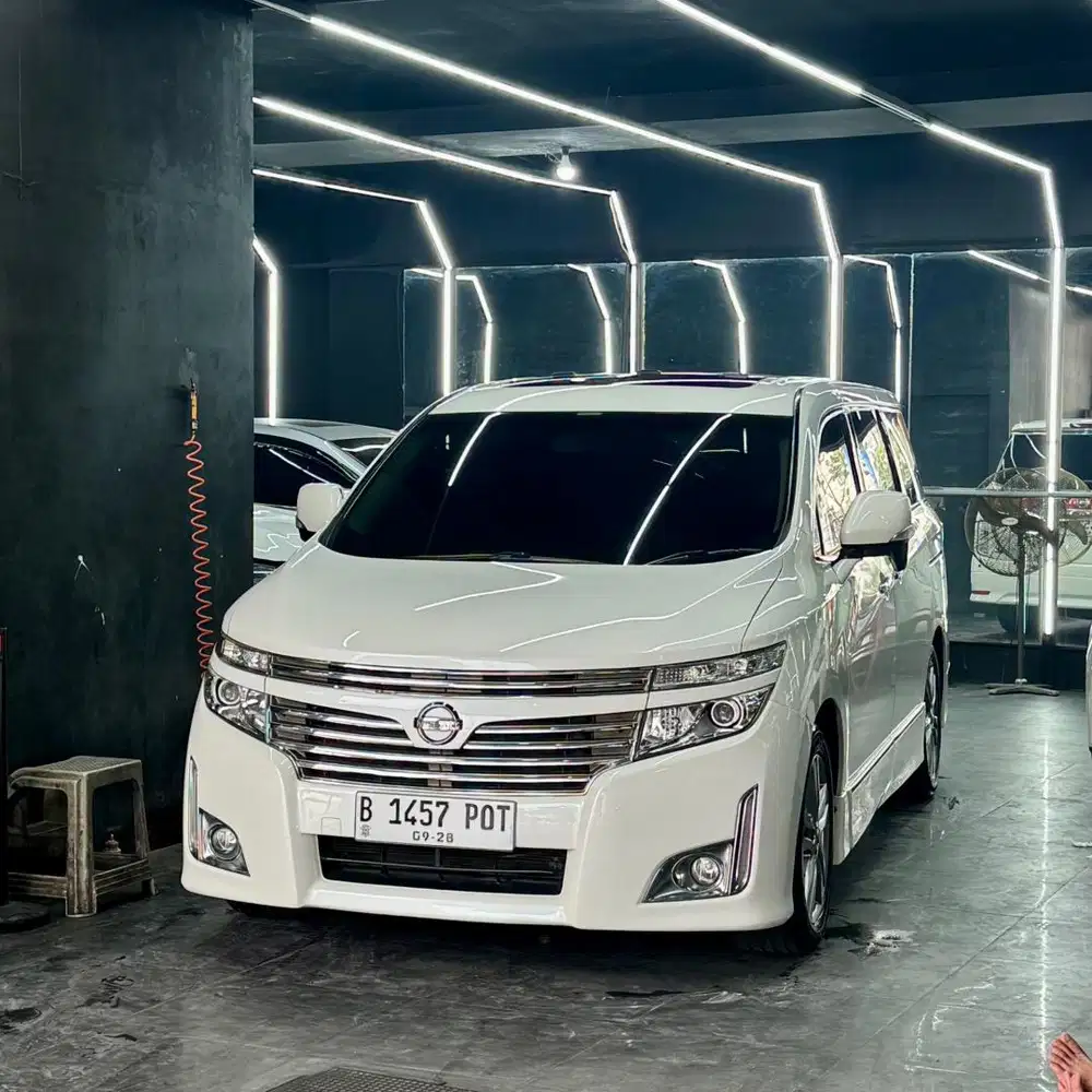 Nissan Elgrand 3.5L V6 CBU 2011 ex Pemakai
