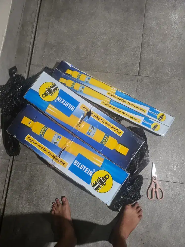 Shockbreaker absorber Suzuki XL7/XL 7 satu paket depan belakang