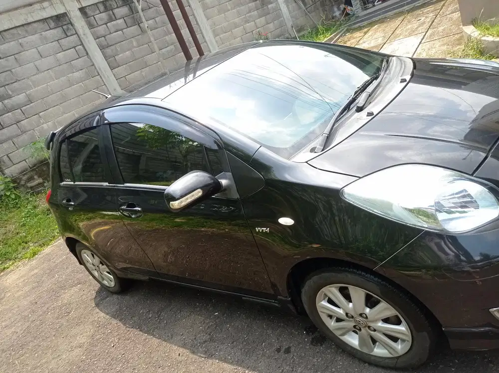 Toyota Yaris 2010 Bensin