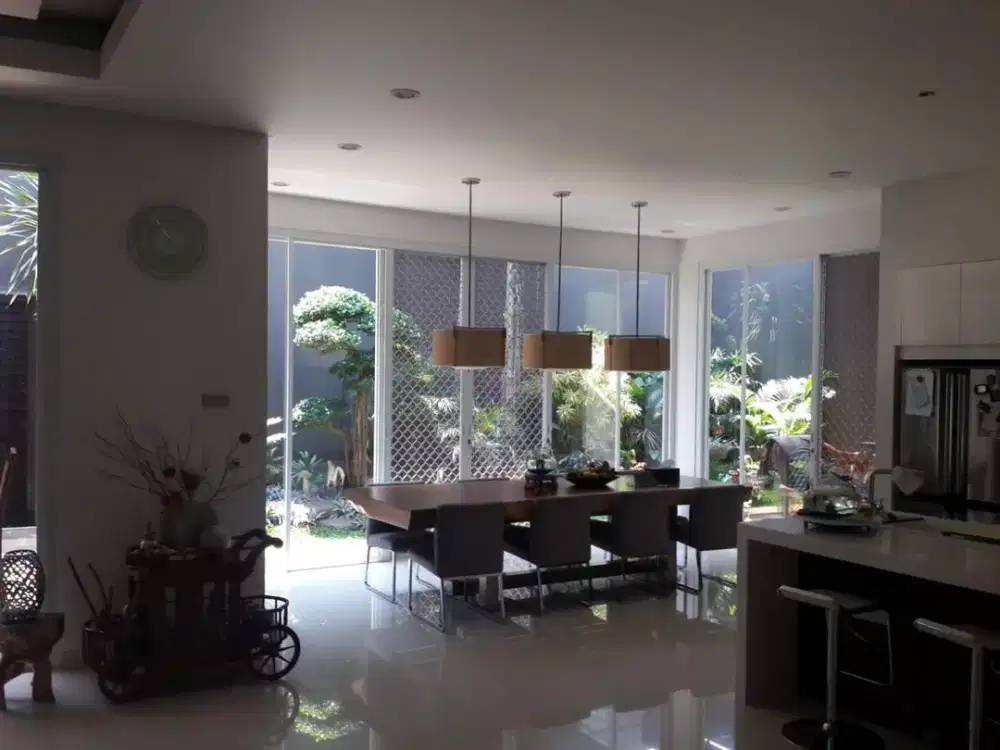 Rumah Hoek Siap Huni Furnished di Larangtapa KBP