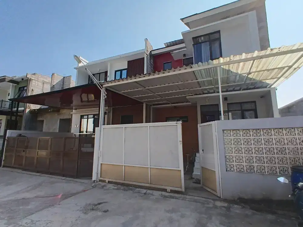BANTING HARGA RUMAH DALAM KOMPLEK CIPAGERAN DEKAT ALUN-ALUN CIMAHI