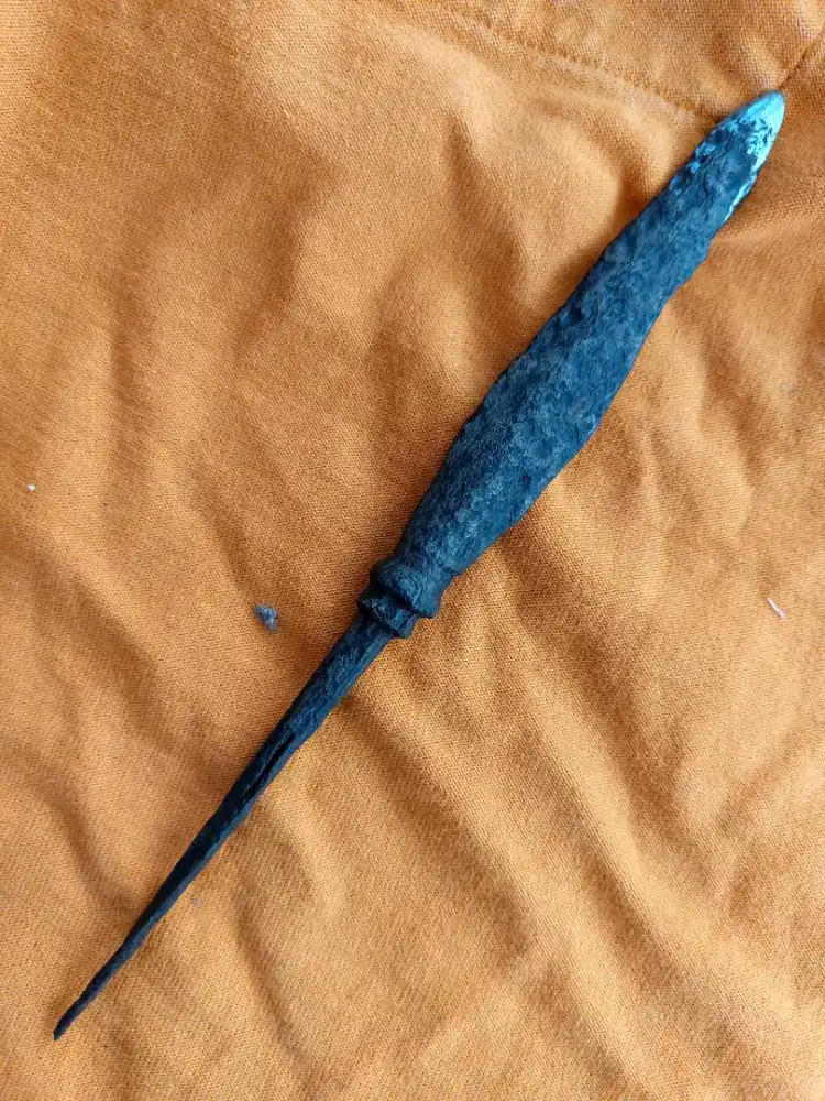 Tombak kuncup sepuh