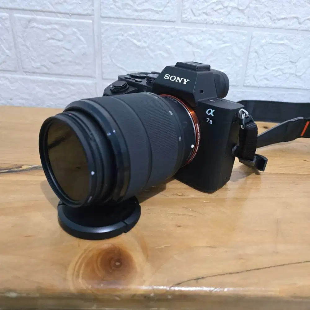 SONY ALPHA A7 ii LENSA FE 28-70MM Mirrorless Camera