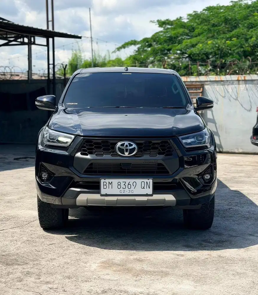 HILUX V 4X4 2024 Matic Km 59 Ribu Servis Ricord