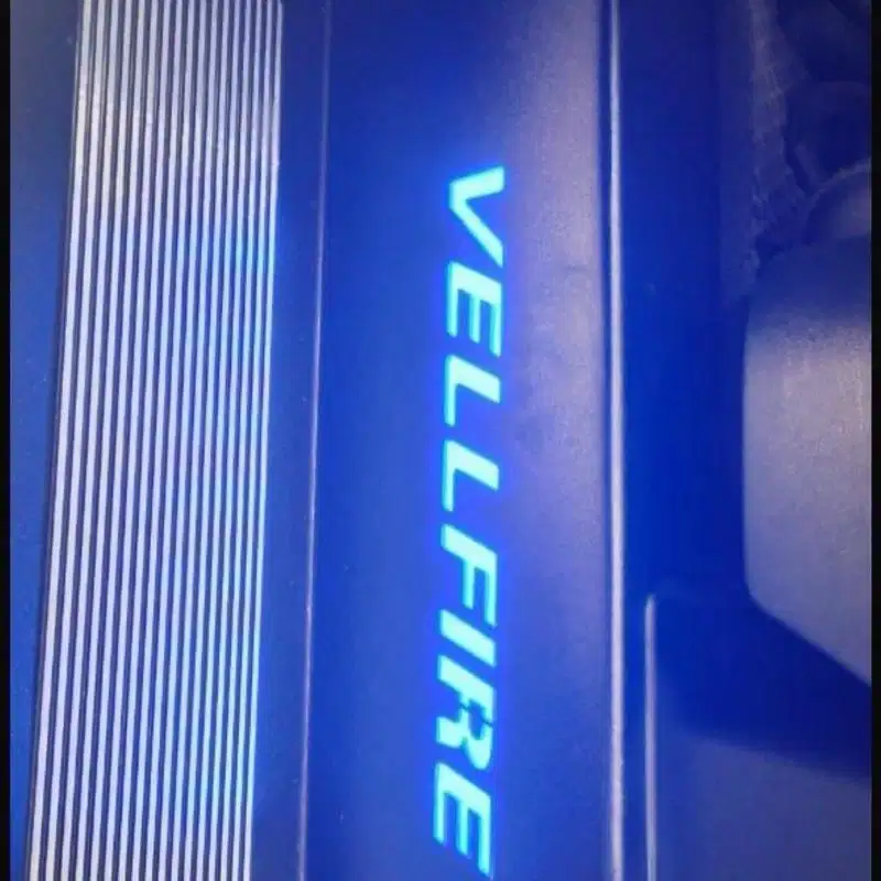 Sillplate / Silplate Samping Mobil Vellfire denga Lampu LED.