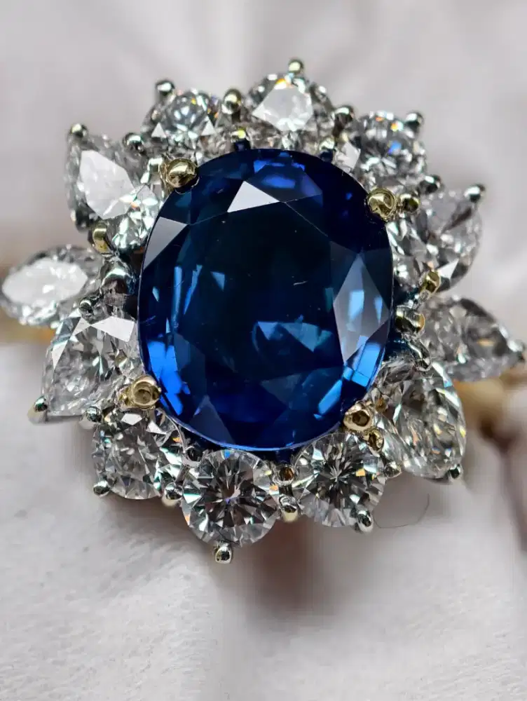 Permata Cincin Blue Sapphire Gold Diamond Cantik