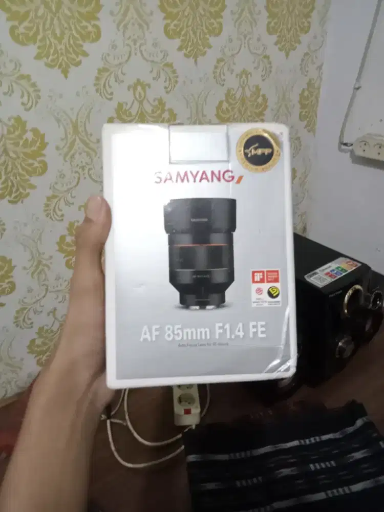 lensa samyang AF 85mm FI.1.4 FE