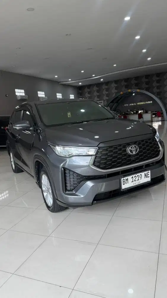 Innova Zenix V 2.0 Matic 2023 km 40 rb pajak baru