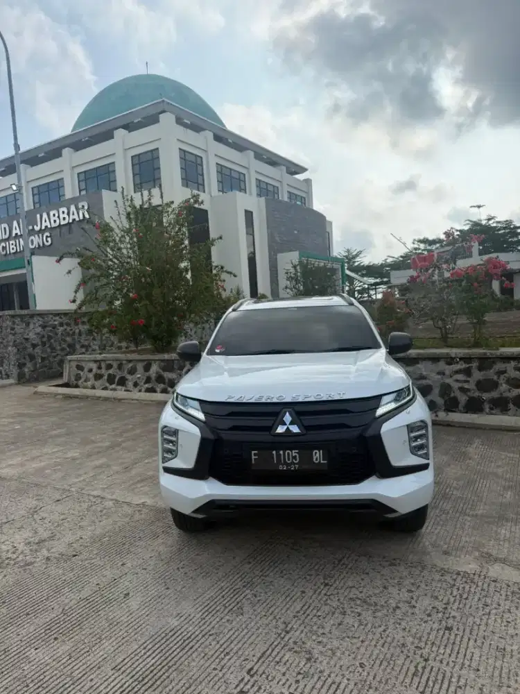 Pajero Sport 2.4L Dakar 4x2 AT 2022