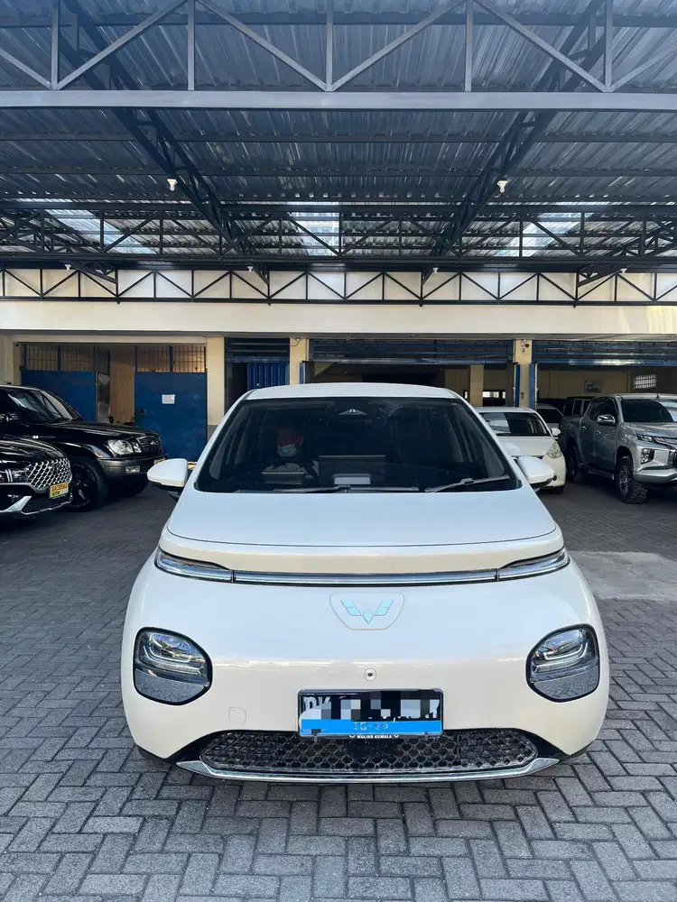 Wuling Cloud Ev 2024 Coklat Muda