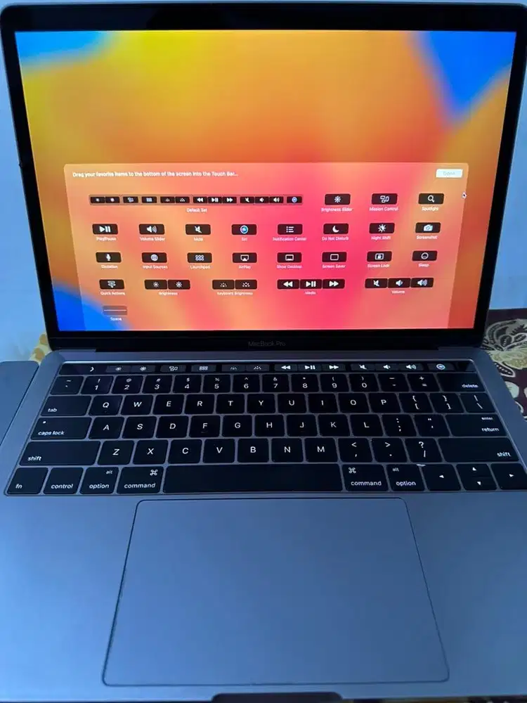 MacBook Pro 13 inch Touchbar 2016 Murah