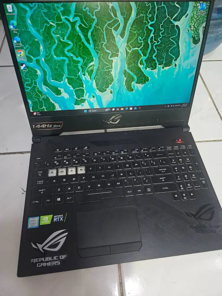 Asus ROG GL504GV i7 8750h vga 2060 6gb 32gb ram corsair vengeance