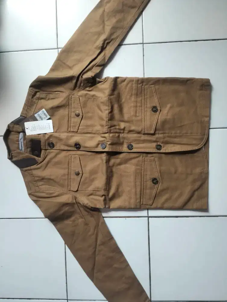 Banting harga jaket