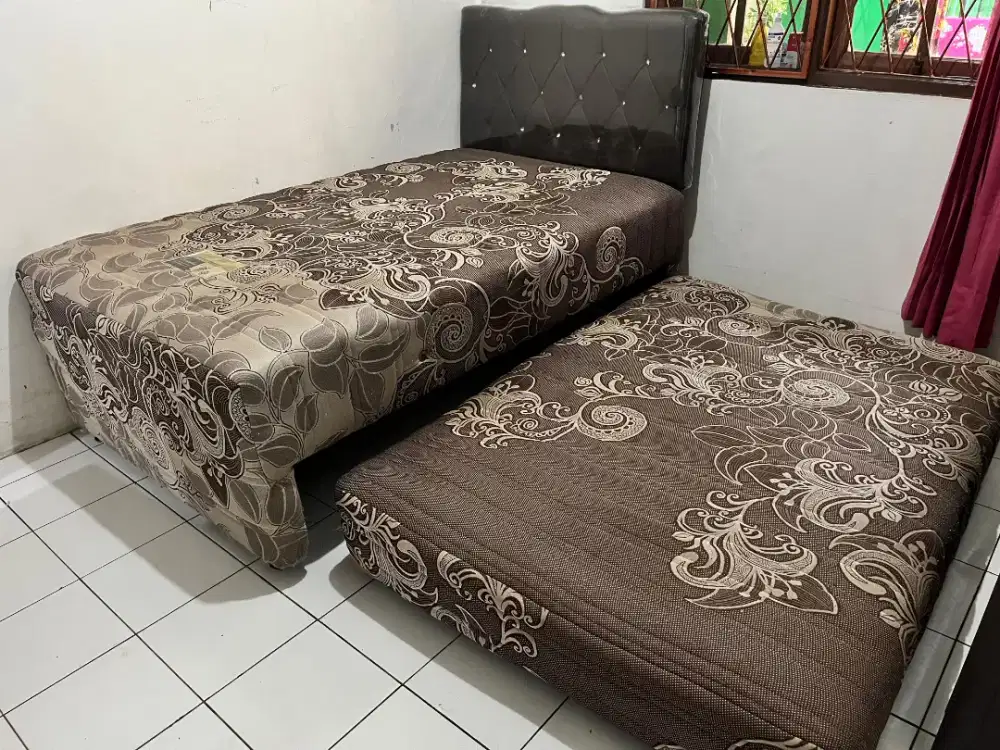 Tempat Tidur Uniland Paradise One Set Atas Bawah