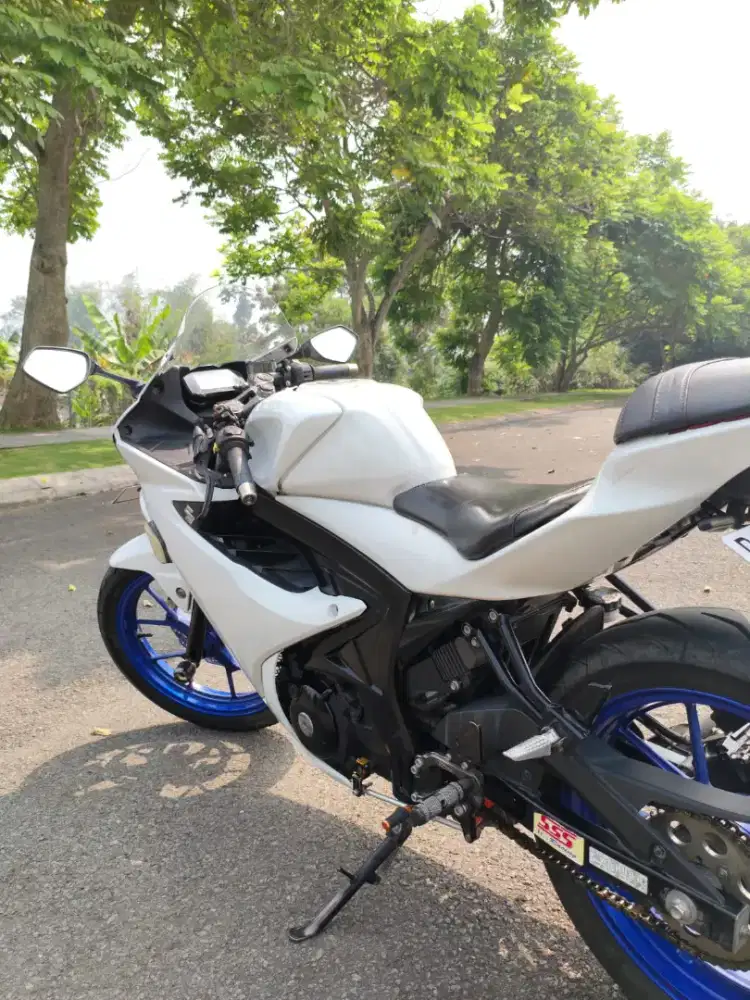 Jual suzuki gsx 150 mulus