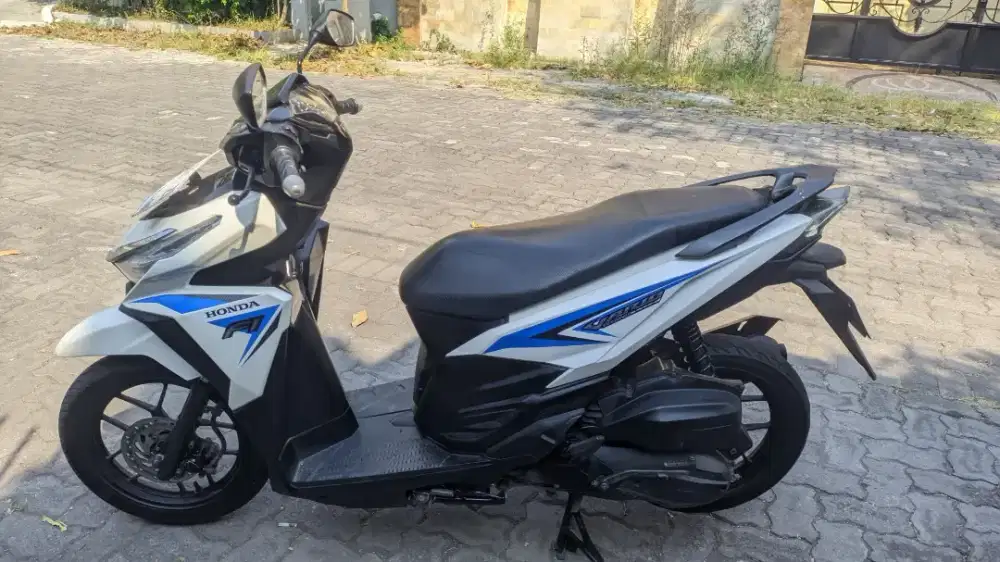 Vario 125cc 2015 CBS Ptih Iss