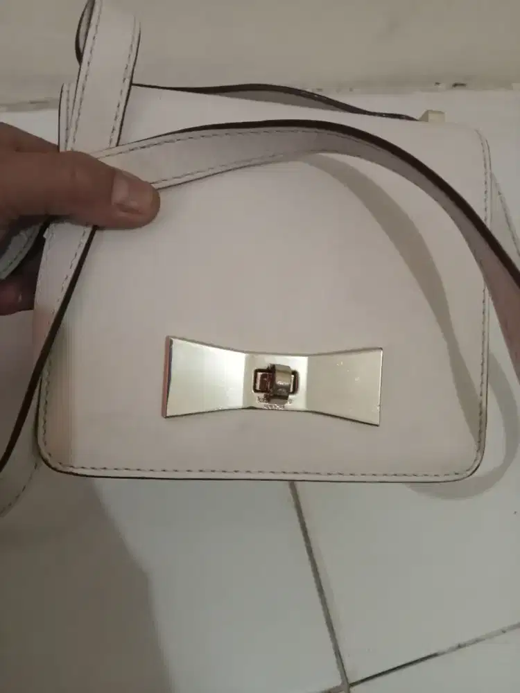 Kate spade Sling bag authentic