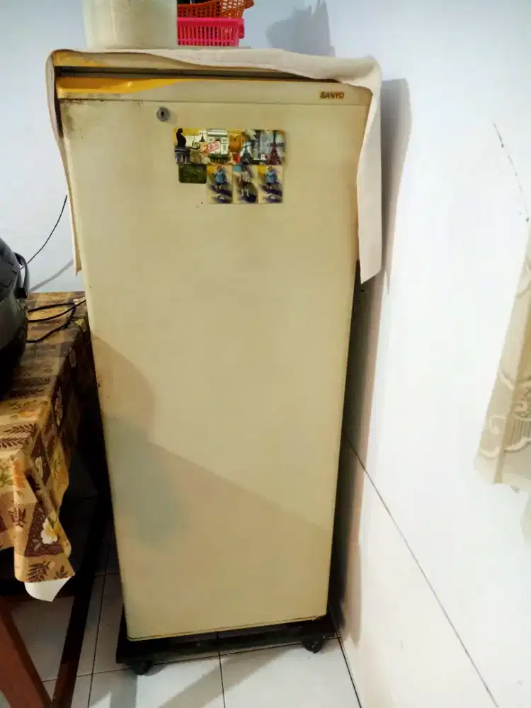 Jual Murah Kulkas Sanyo Bekas