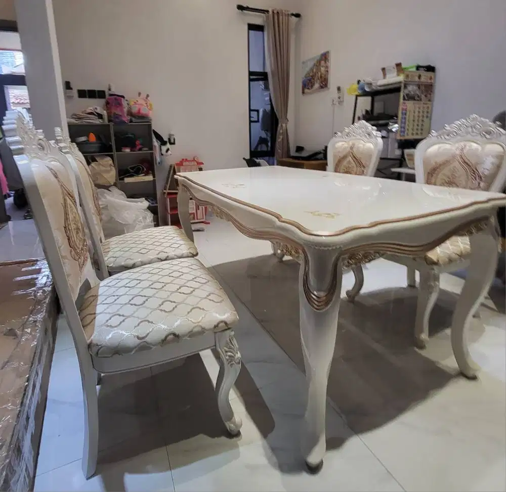 Set Meja Makan Klasik Mewah  Marianna 4 Kursi Sean Modern Import China