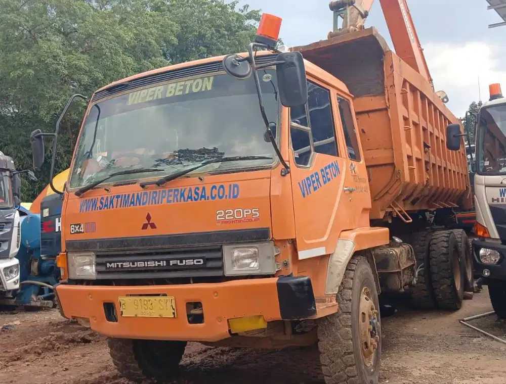 Mitsubishi Fuso 220PS 6x4HD (genjo)
