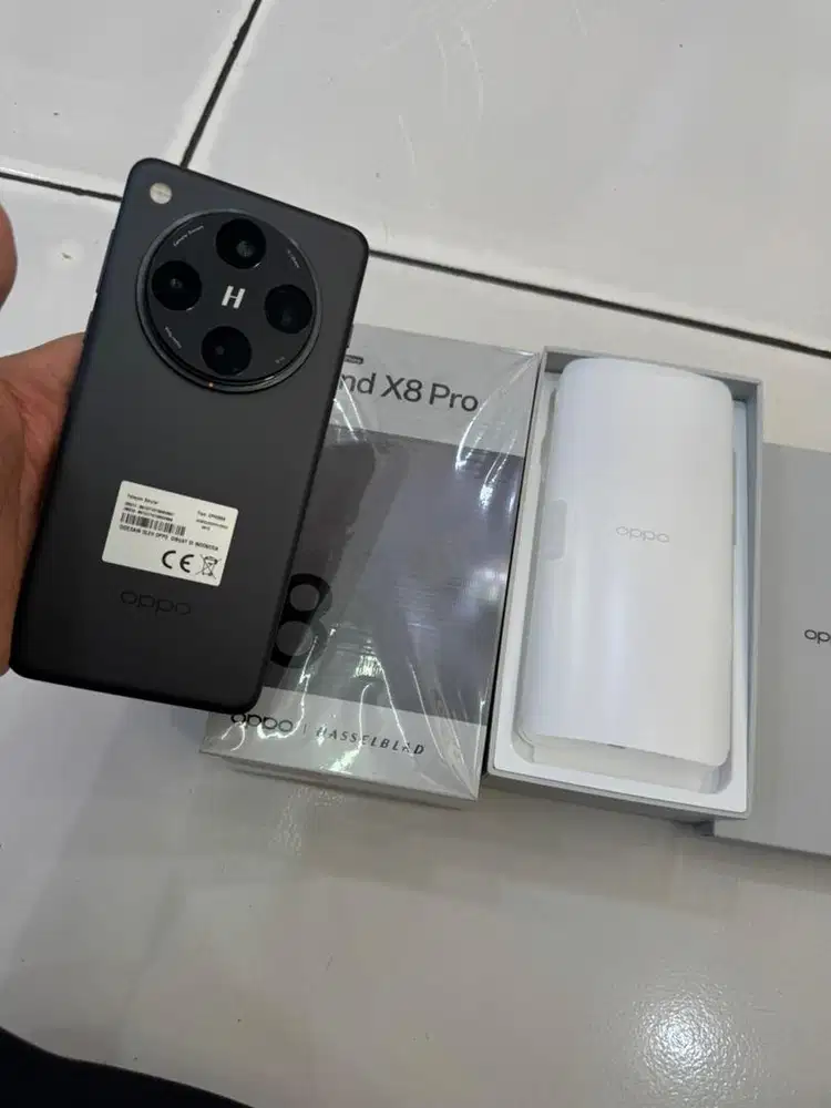 Di jual oppo find x8 pro 16/512
