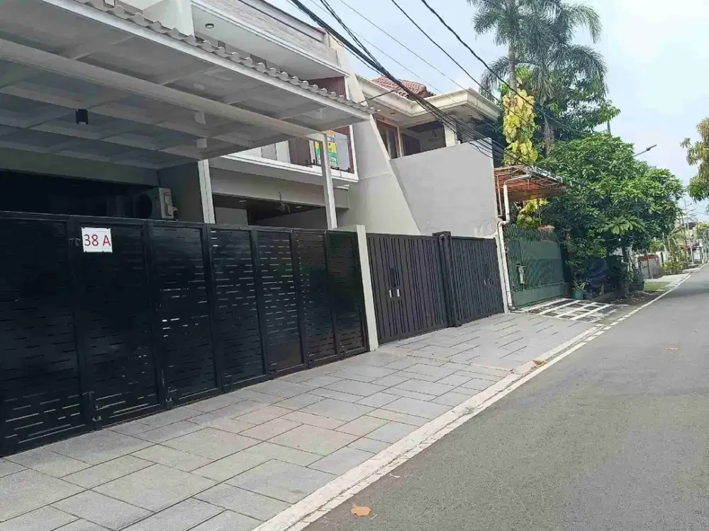 Dijual Rumah Strategis Siap Huni di Cempaka Putih Jakarta Pusat