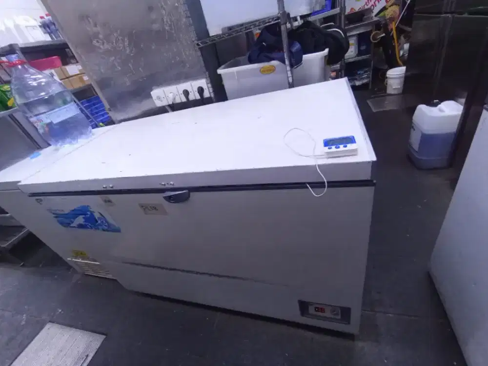 Jual chest freezer 2 unit