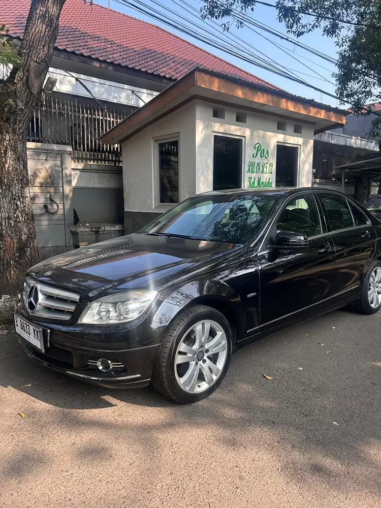 Mercedes-Benz C200 2010 Bensin